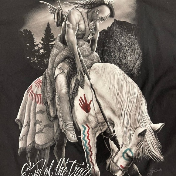 Native American Graphic Black T-Shirt by DDA NWOT - Picture 4 of 4